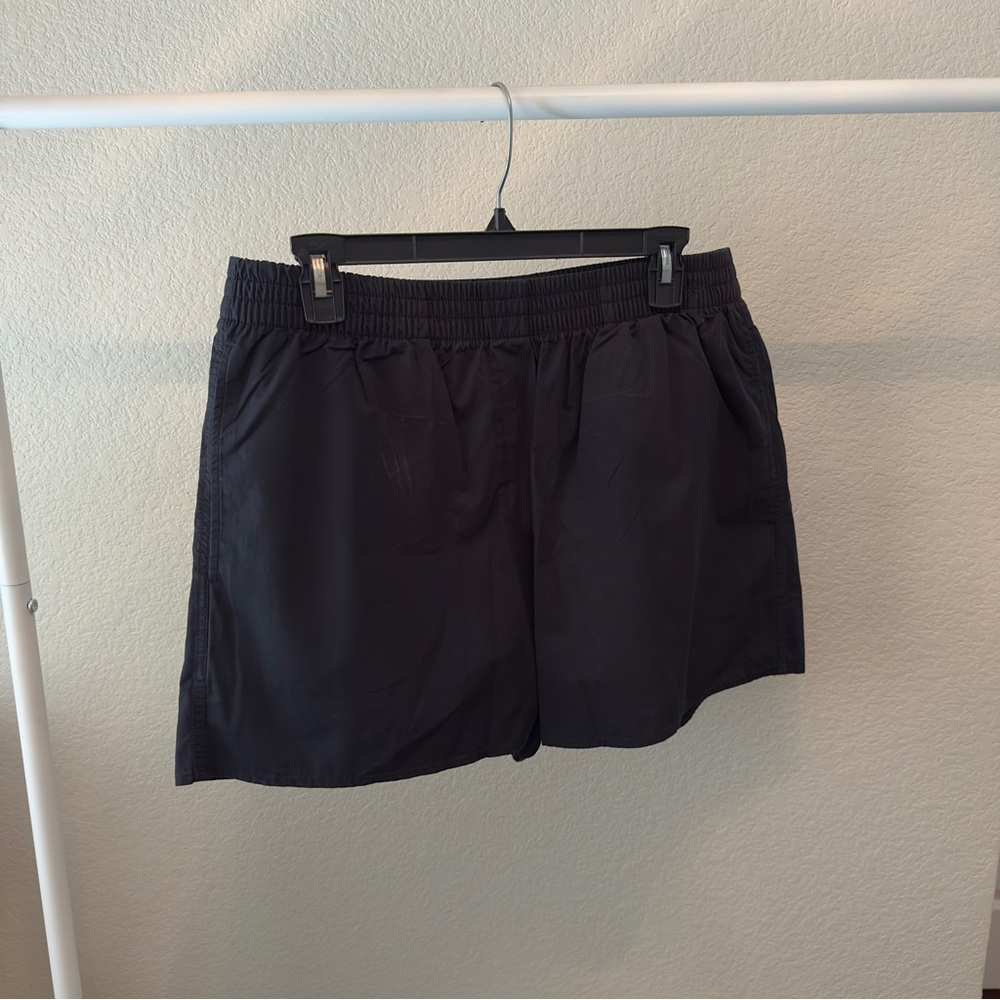 Aritzia Black Babaton Shorts